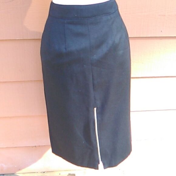 NWOT harve' benard Black Wool Skirt - Picture 5 of 10